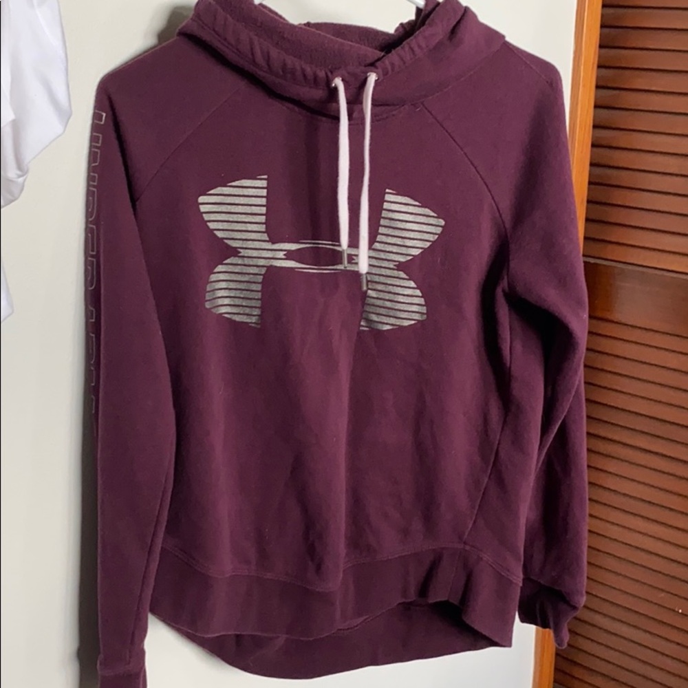 Under Armour sweatshirt